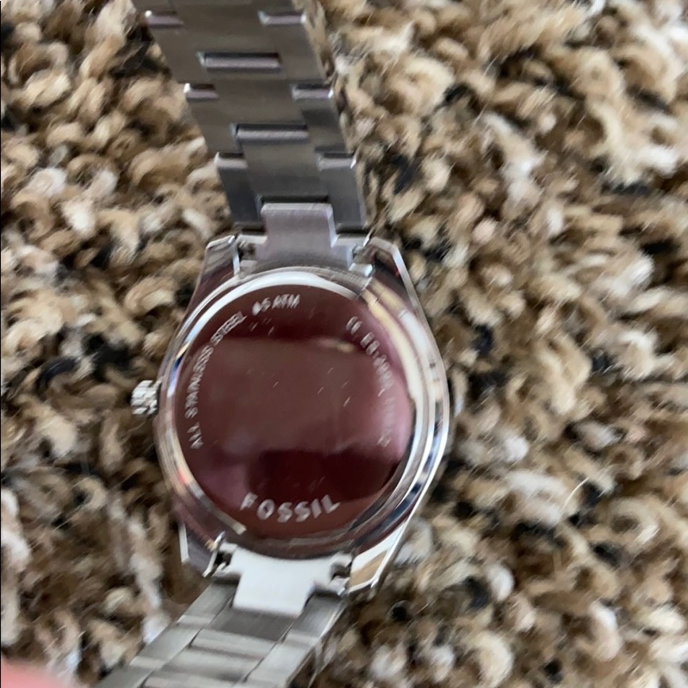 Pink Fossil Watch - Picture 5 of 6